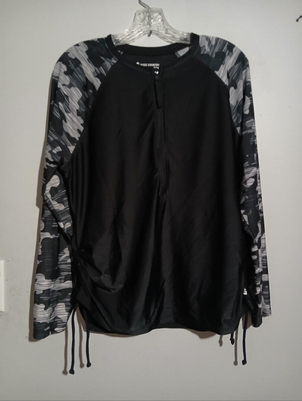 Free Country Ladies Long Sleeve Athletic Shirt. Size XL (16)